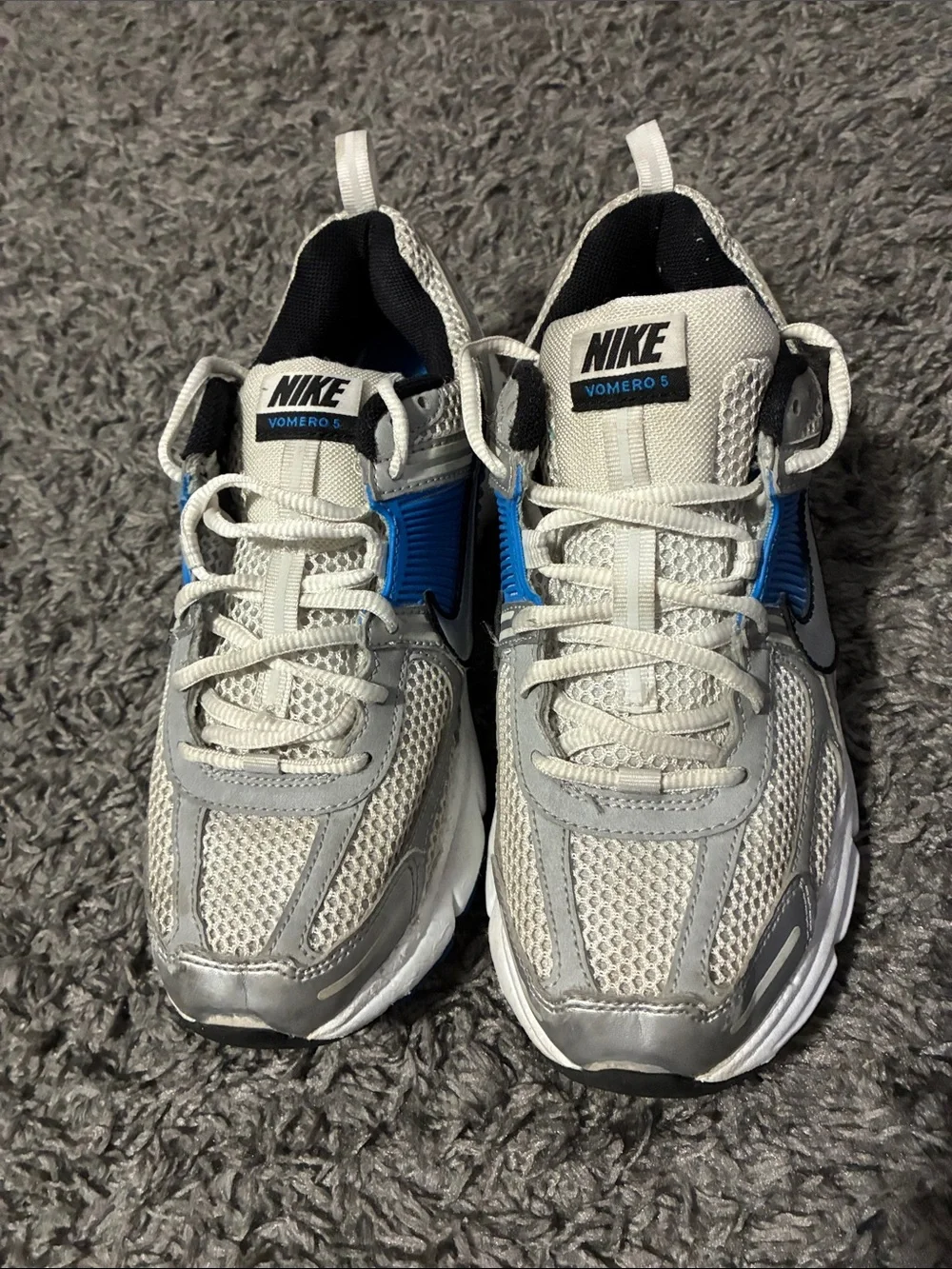 Nike vomero 5